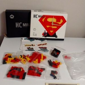 HC magic change blocks Superman clock